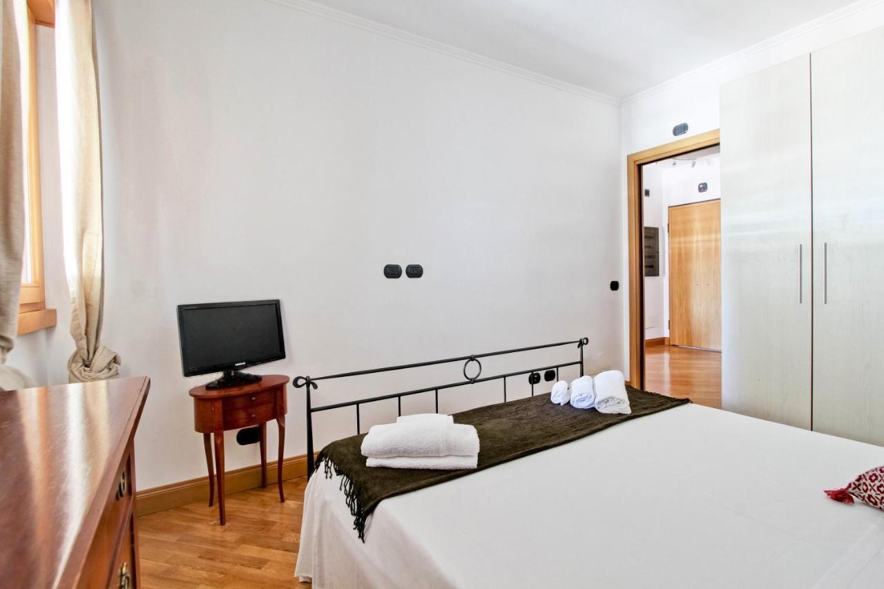 Appartamento Cozy Terrace Apt Close To Eataly And Metro Piramide Roma Esterno foto